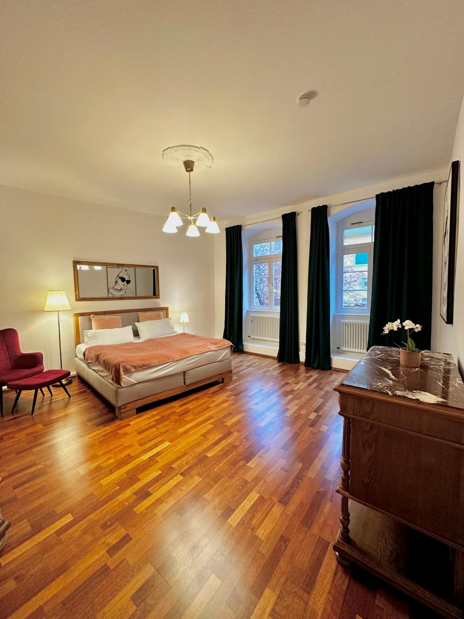 Hirsch Appartements Baden-Baden Dış mekan fotoğraf